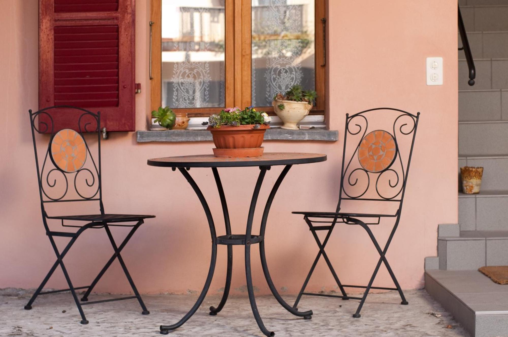 Charming B&B And Osteria La Crisalide Meride Exterior photo