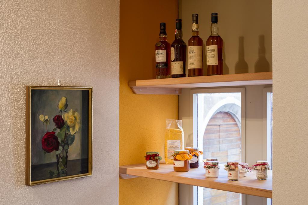Charming B&B And Osteria La Crisalide Meride Exterior photo