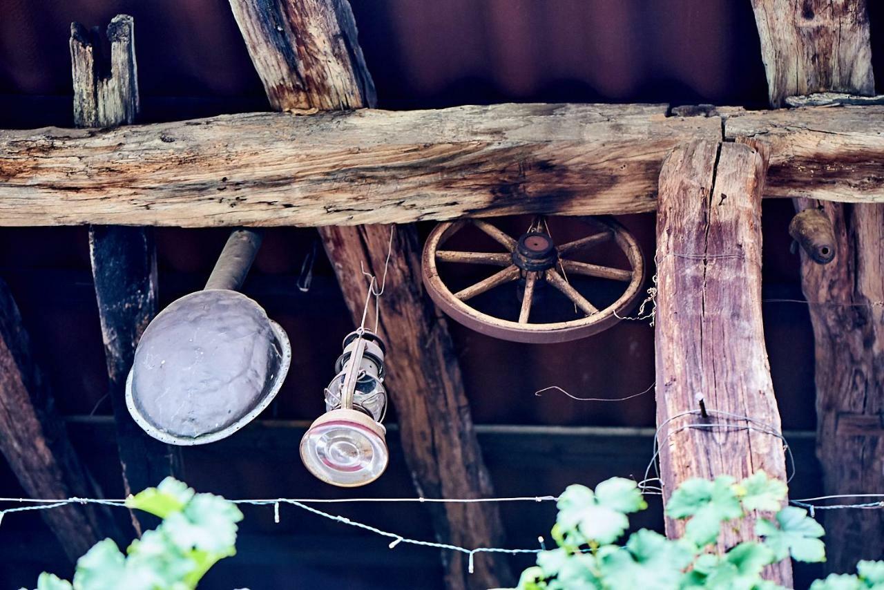 Charming B&B And Osteria La Crisalide Meride Exterior photo