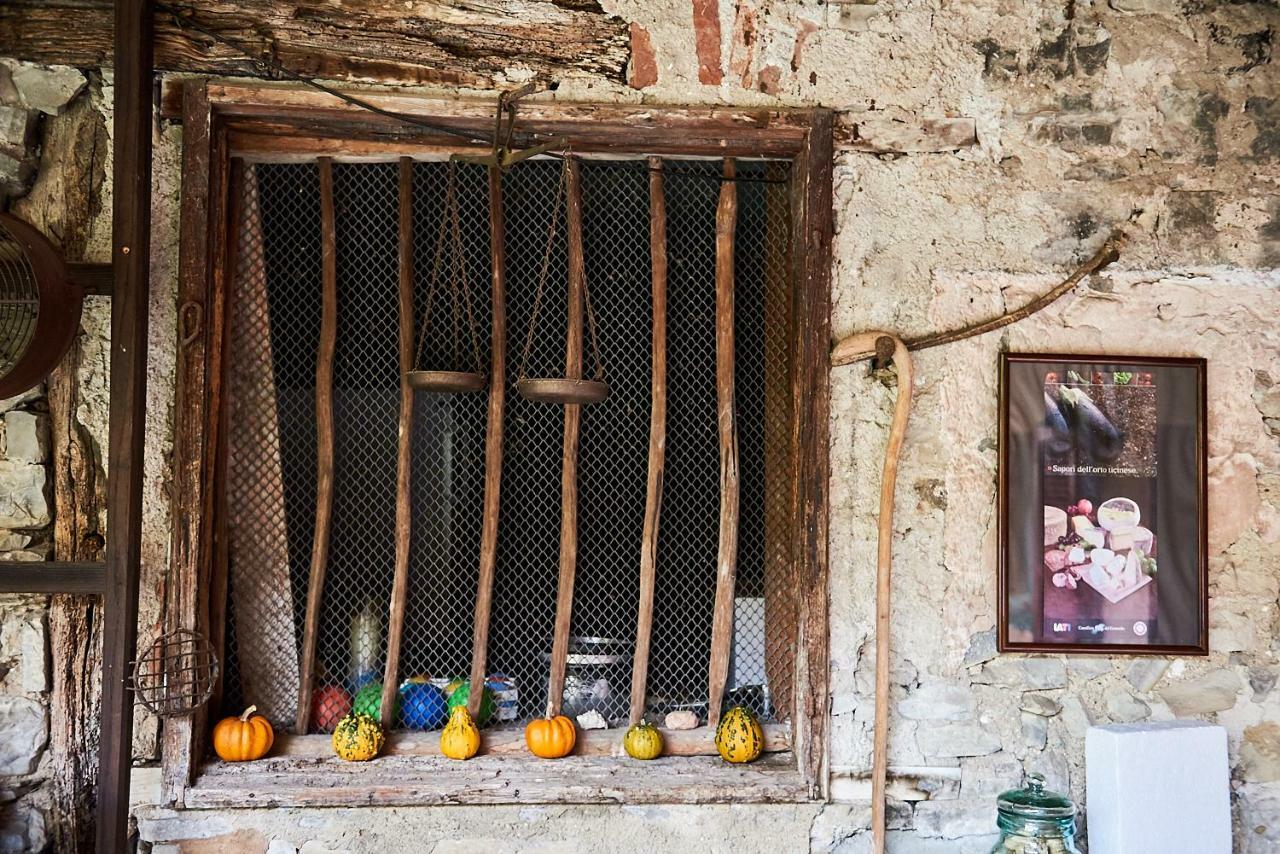Charming B&B And Osteria La Crisalide Meride Exterior photo